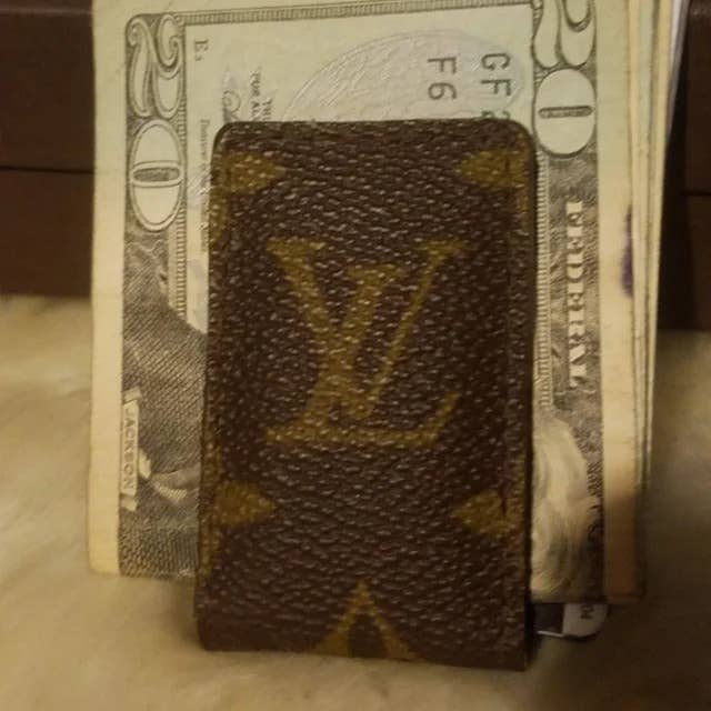 Upcycled Magnetic Bill Holder