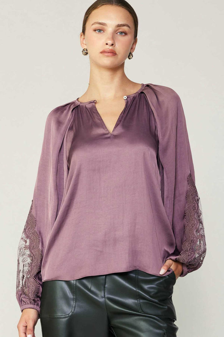 Round Neck Lace Sleeve Top