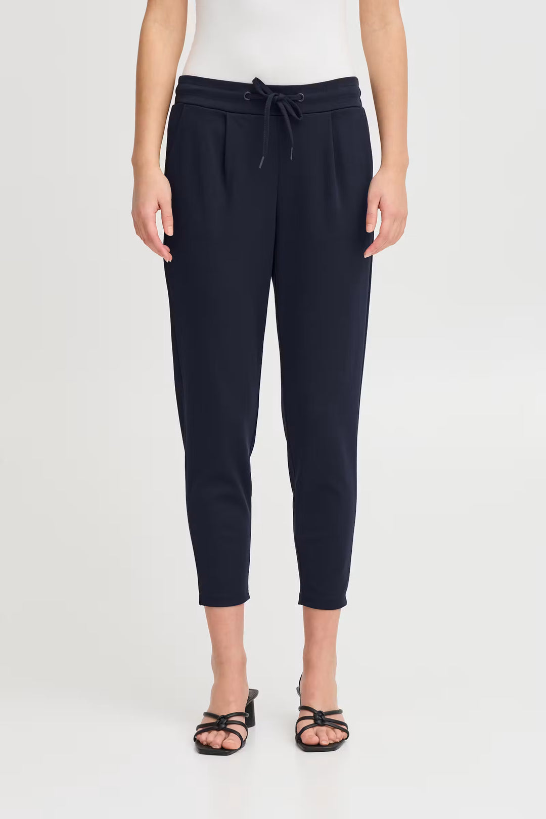 IHKATE Tapered Ankle Trousers