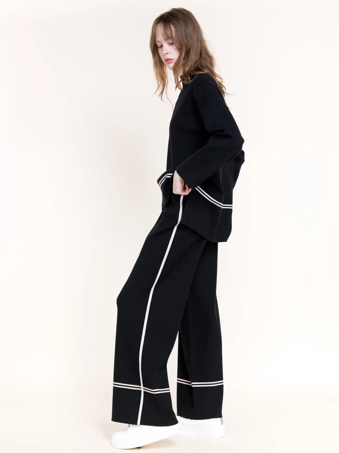 Tonal Lines - Wide Pant Black