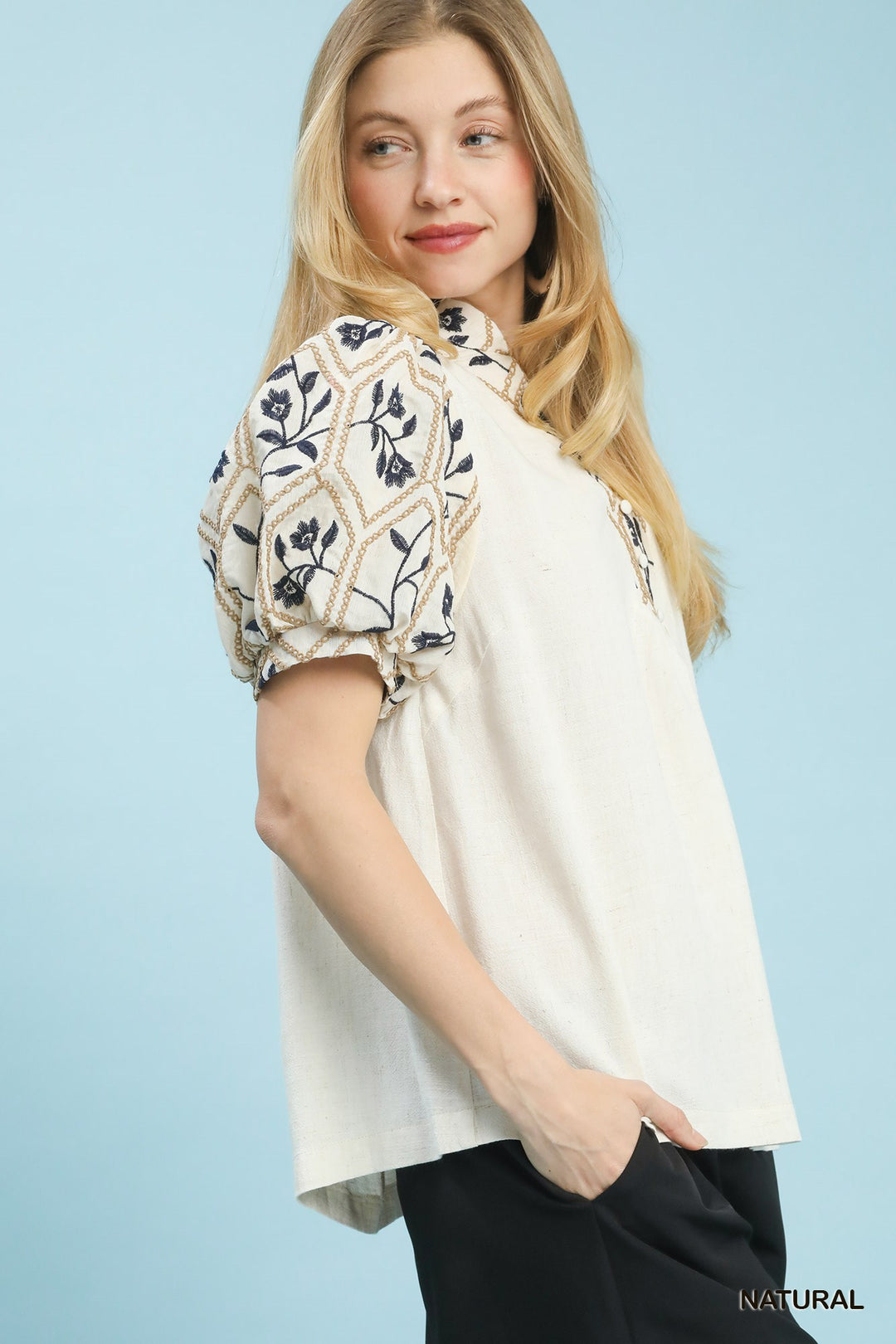 Embroidered Puff Sleeve Short Sleeve Top