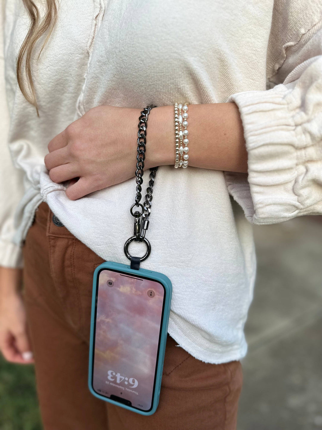 Clip &amp; Go Chain w/Zippered Pouch