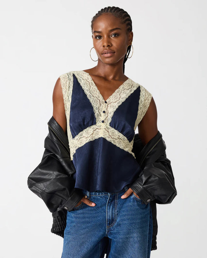 STEVE MADDEN ELINOR TOP