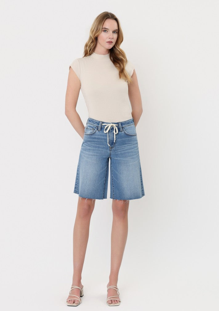 HR Bermuda Shorts w/ Tie