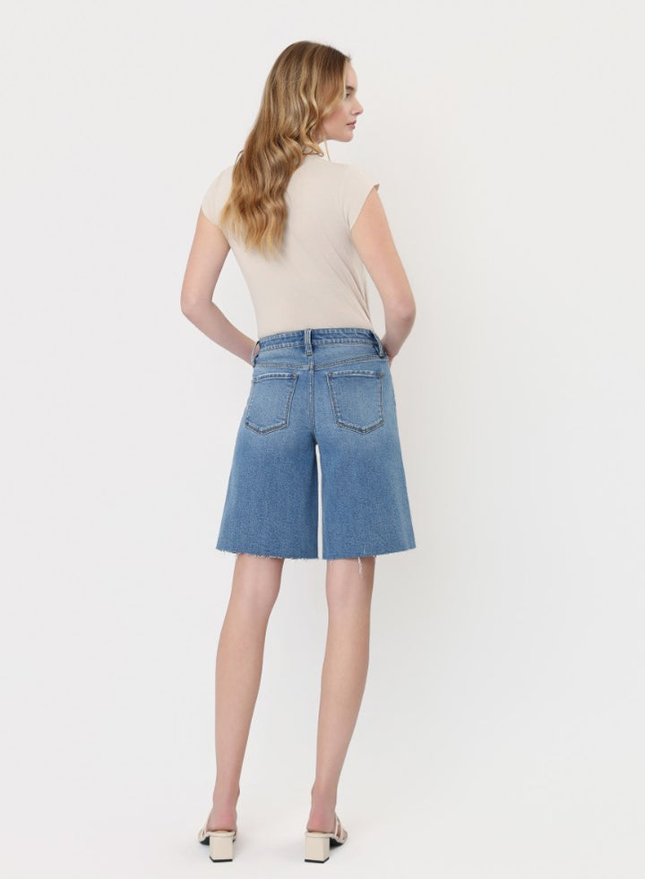 HR Bermuda Shorts w/ Tie