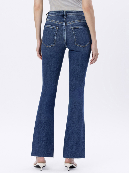 MR Med Drk Slim Bootcut Jean