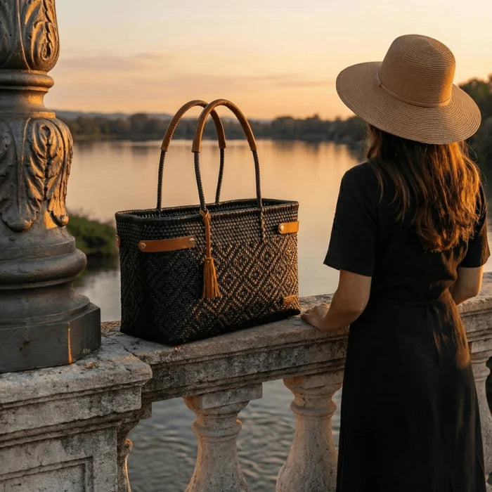 LUZIA Open Basket Jumbo Braided Solid Black