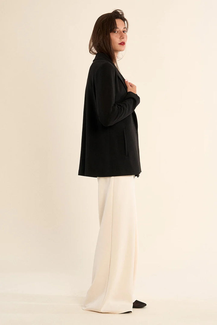 Gabrielle - Paloma Knitted Blazer